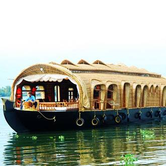 Benbow Houseboat, Alleppey 1